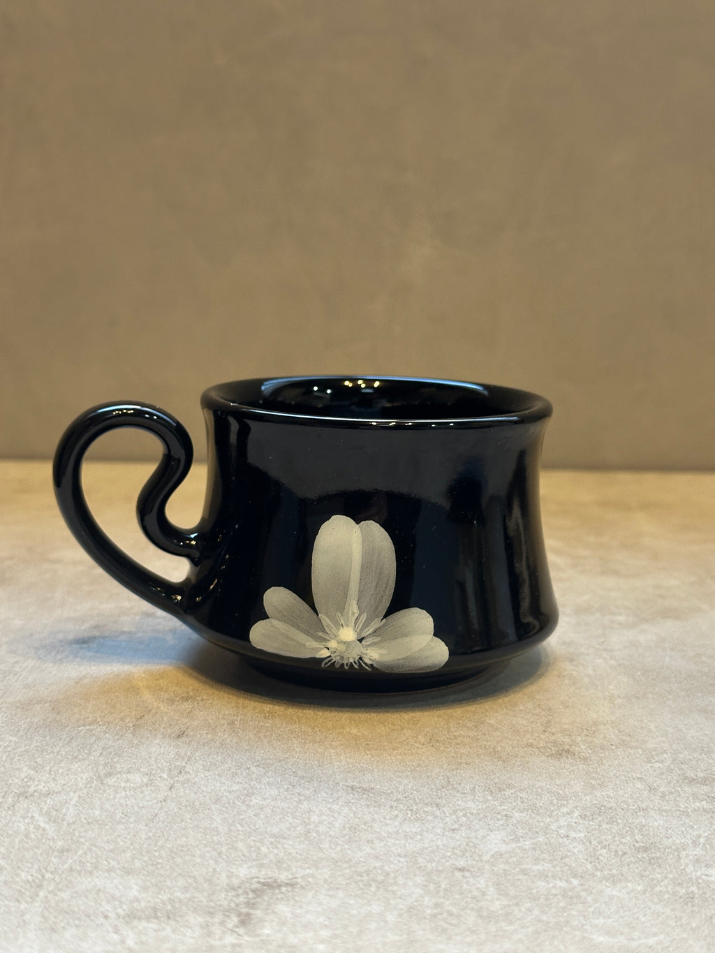 Flower Cup & Saucer (Black)
