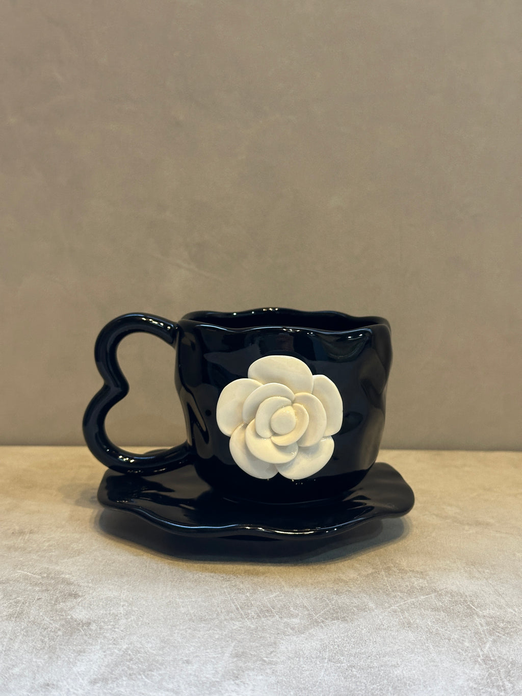 Floral Motif Cup & Saucer (Black)