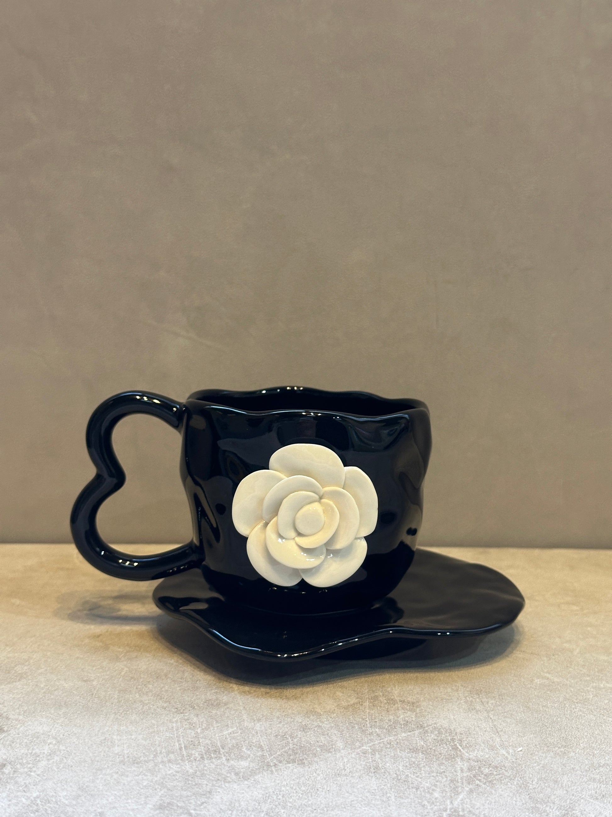 Floral Motif Cup & Saucer (Black)